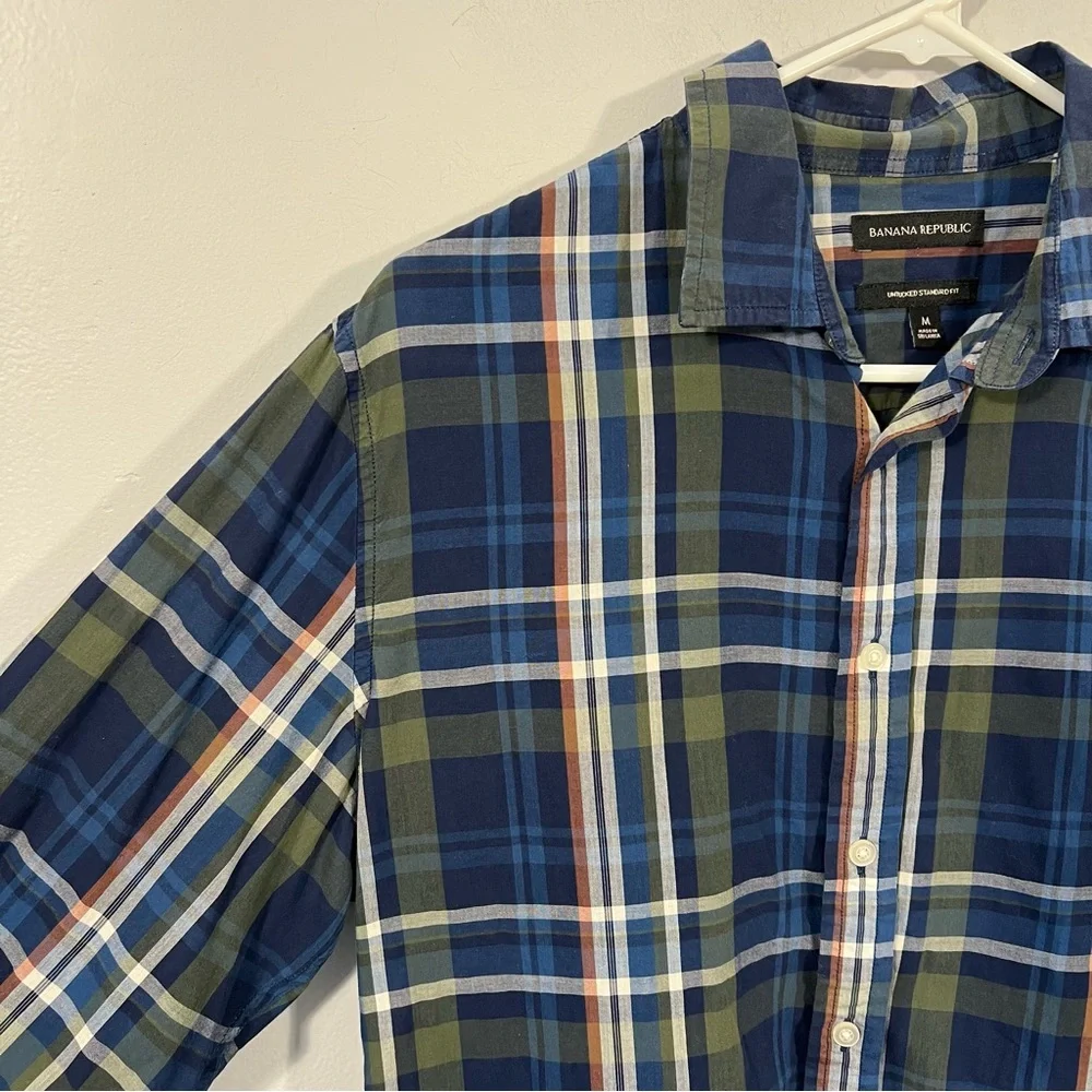 Banana Republic casual button